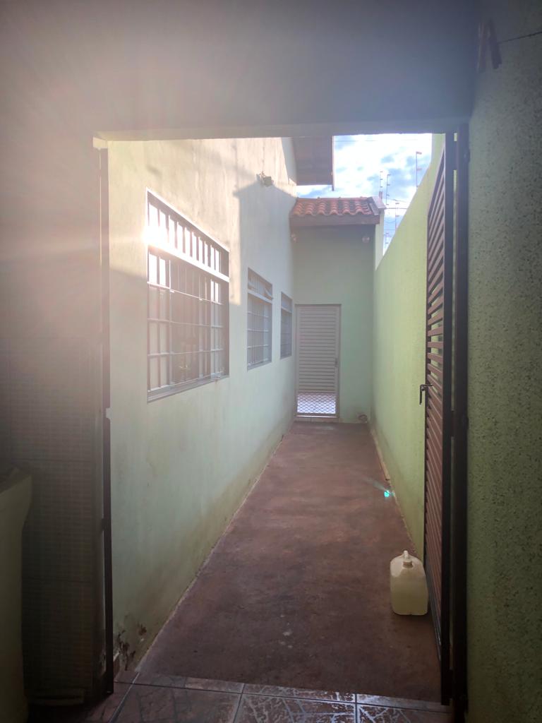 22505296-4a2b-4b37-b59d-21a59fdbafb2