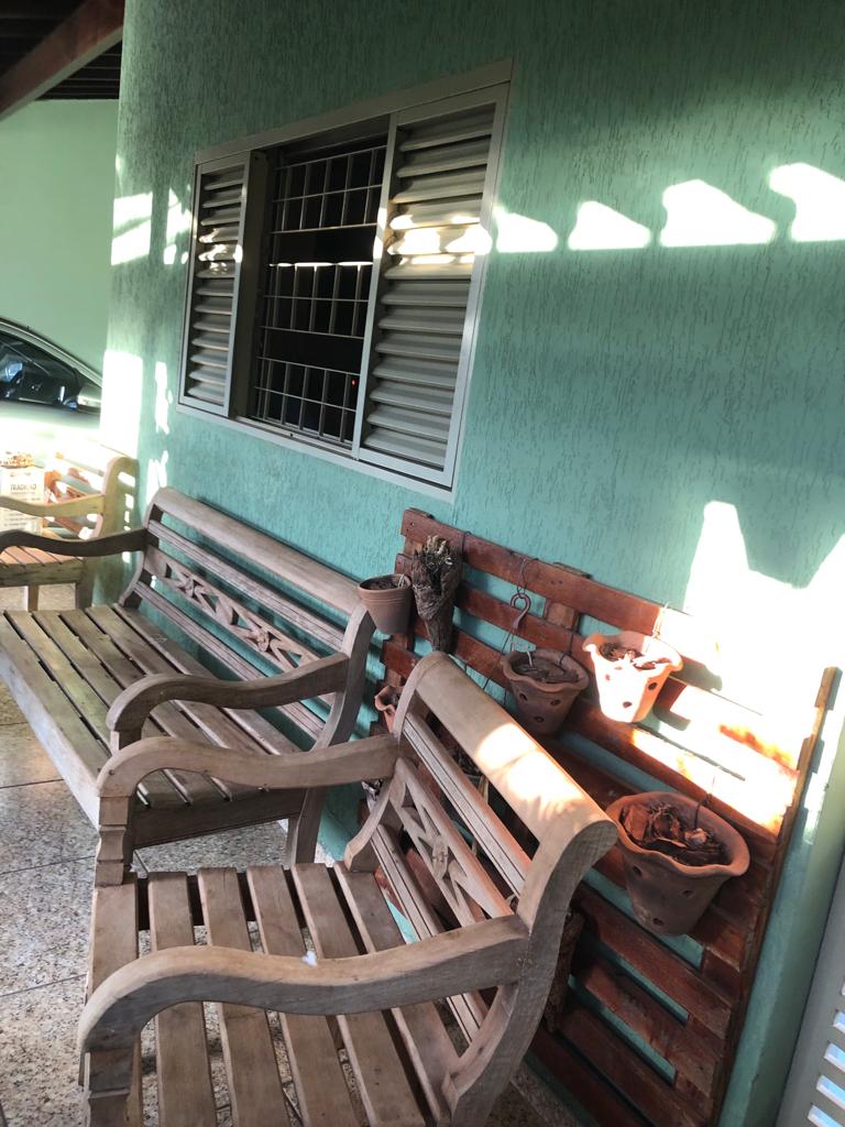 8d4c38de-8e38-434e-92b5-93096e4b91b3