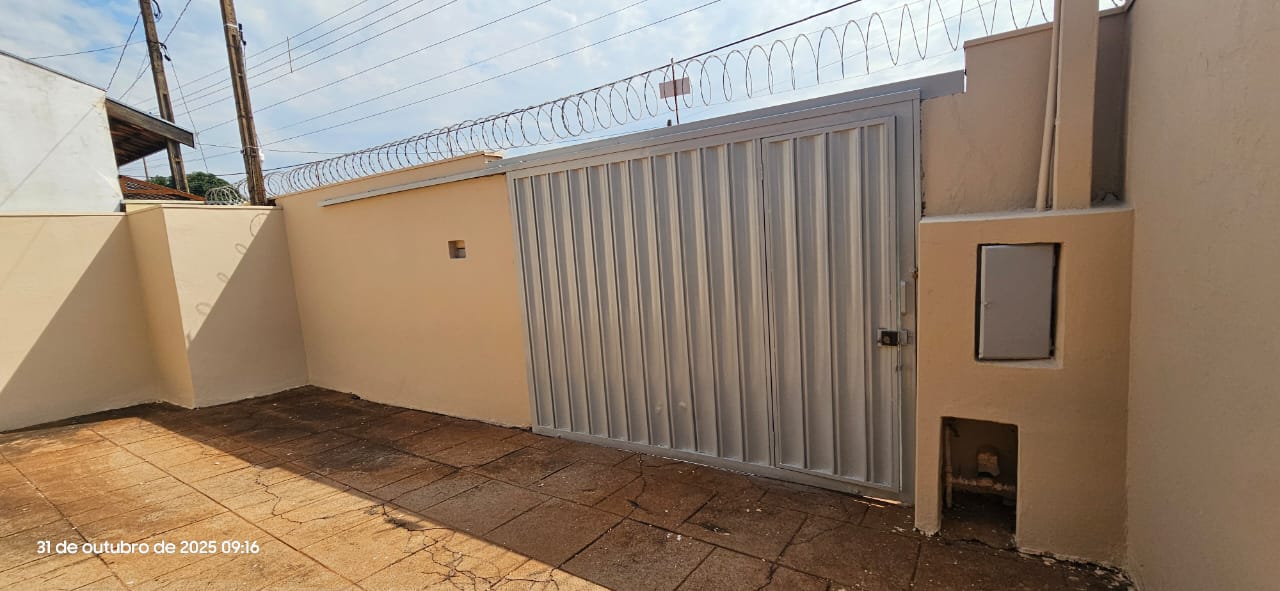 WhatsApp Image 2025-10-31 at 09.18.53 - Copia - Copia