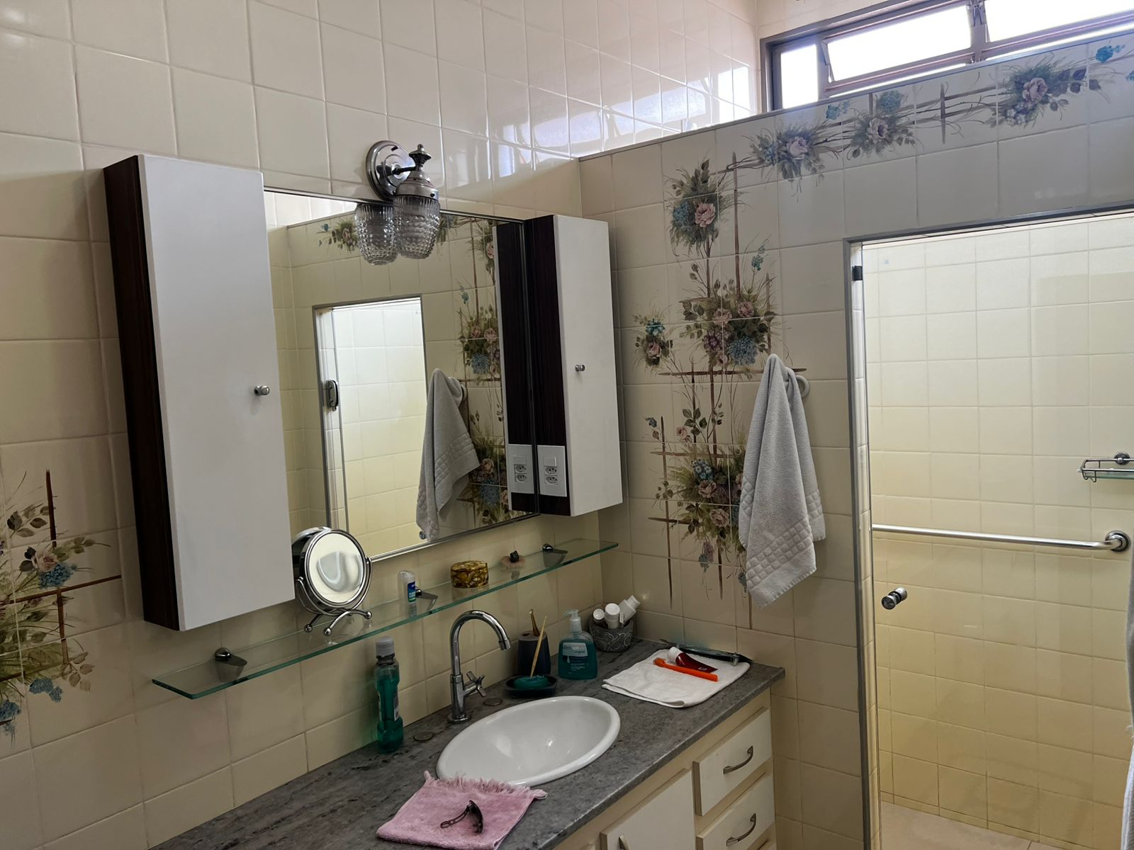 WhatsApp Image 2025-11-14 at 08.27.31