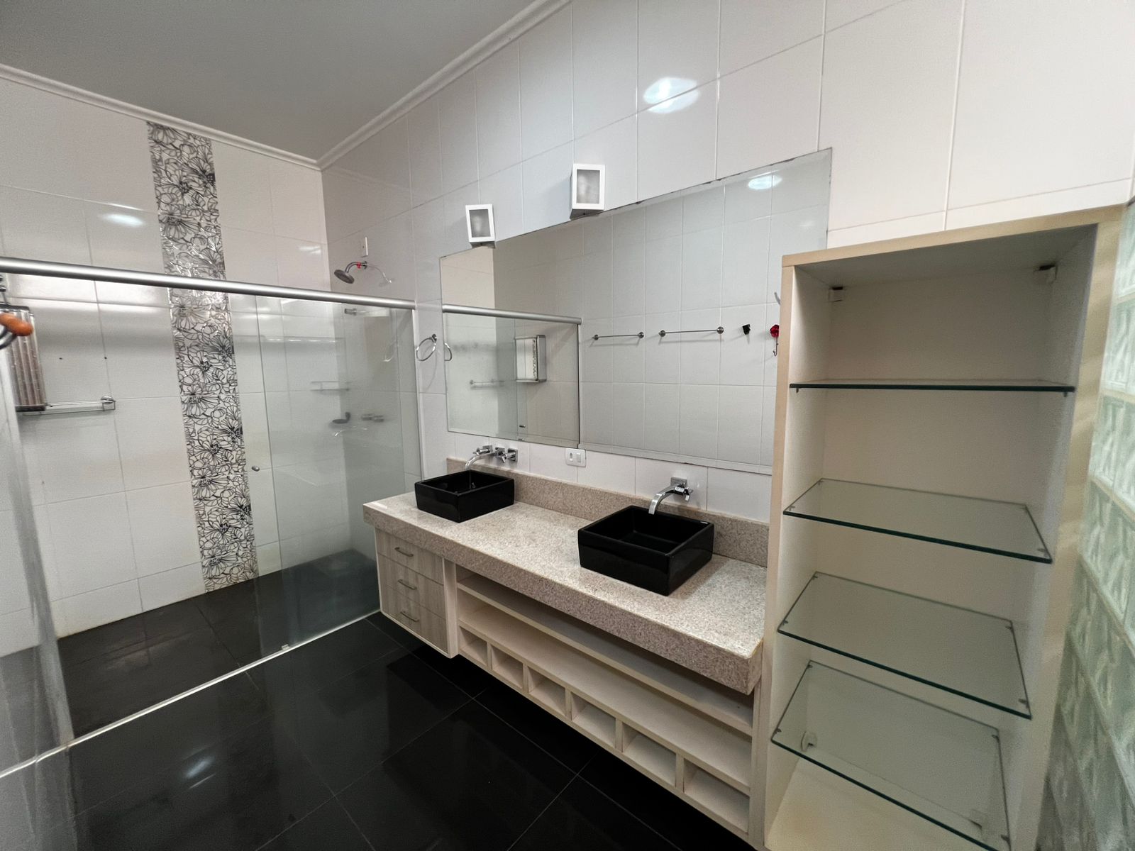 WhatsApp Image 2025-11-18 at 11.27.09 (2)