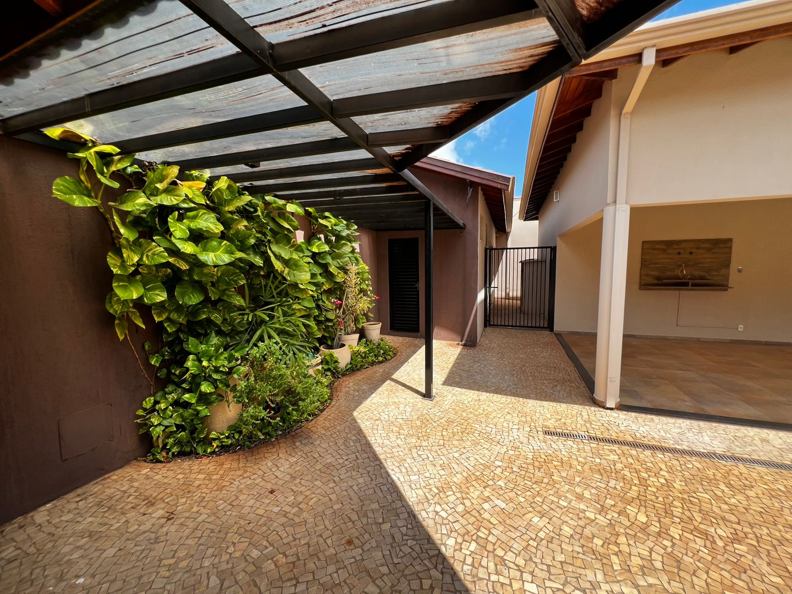 WhatsApp Image 2025-11-18 at 11.27.16