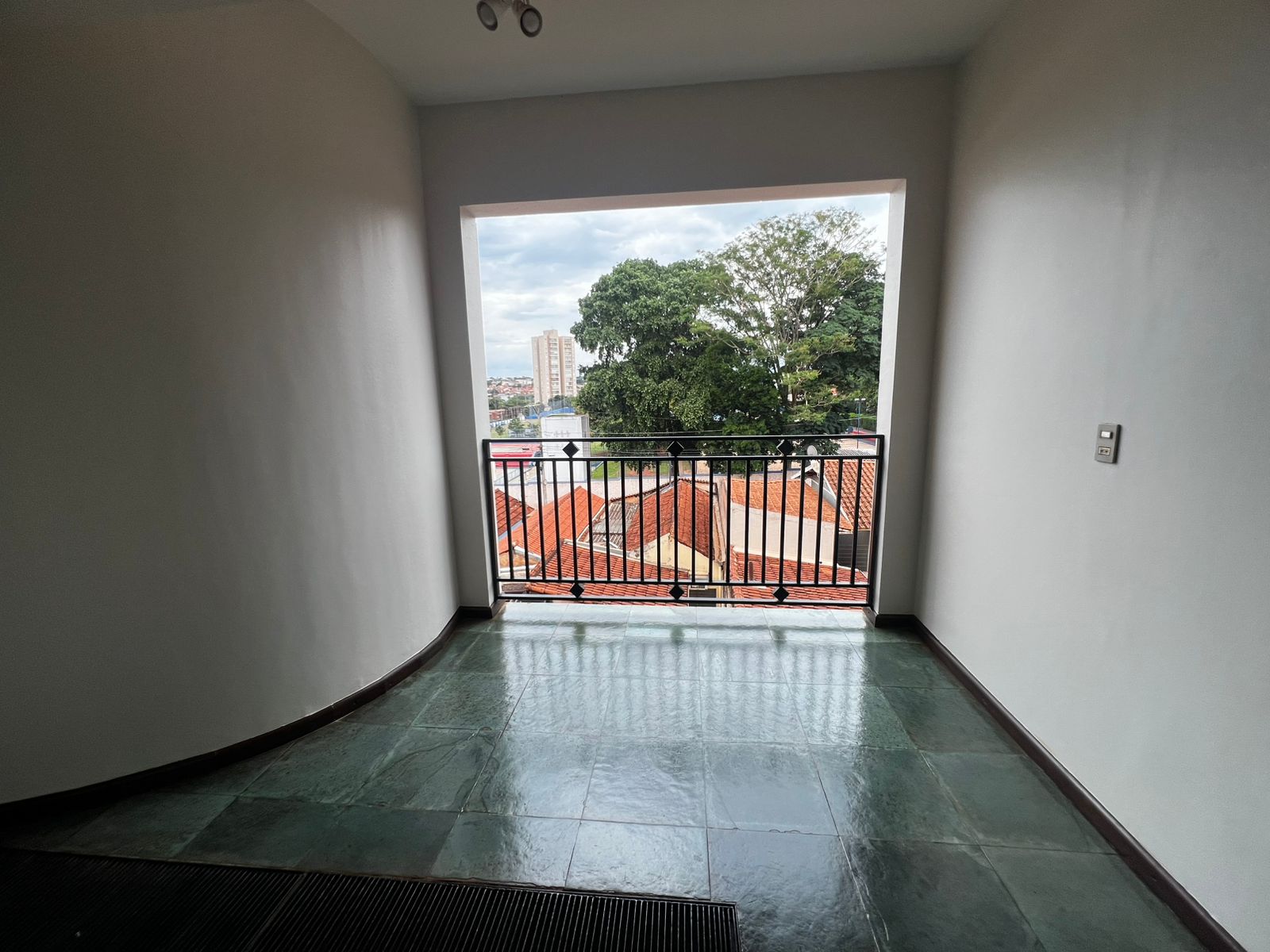 WhatsApp Image 2025-11-18 at 17.01.42