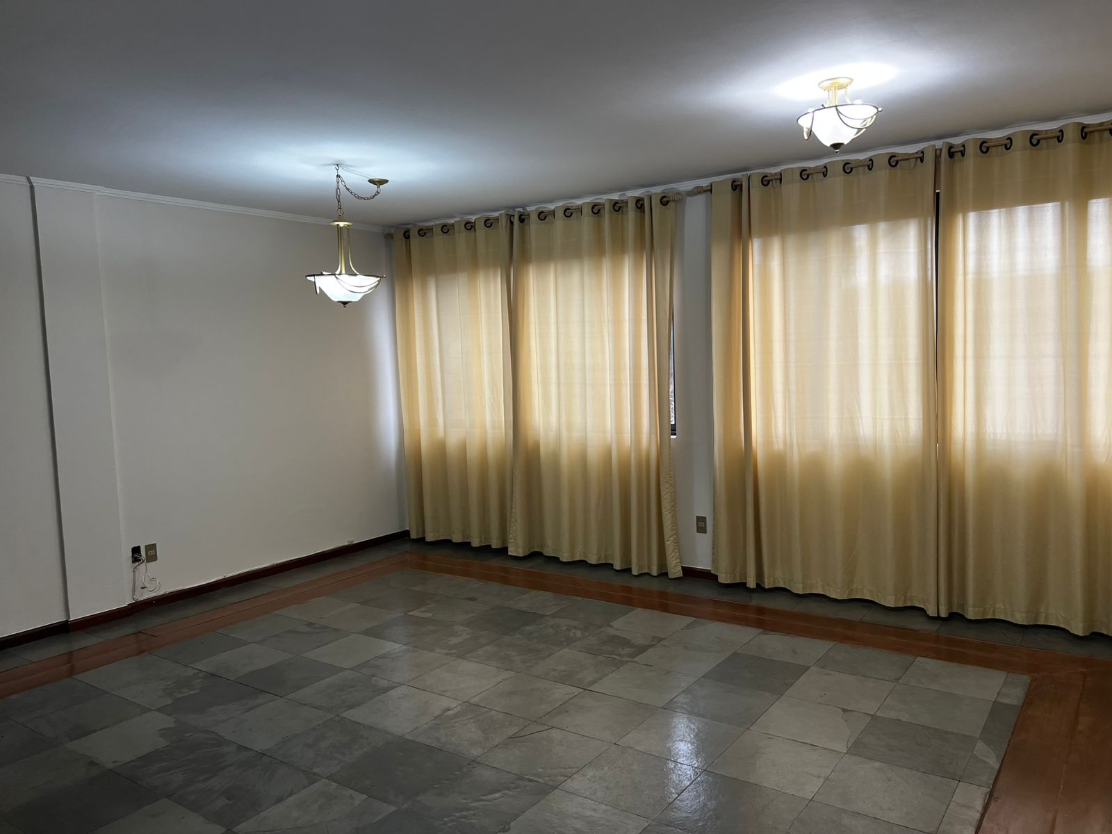 WhatsApp Image 2025-11-18 at 17.01.45 (1)