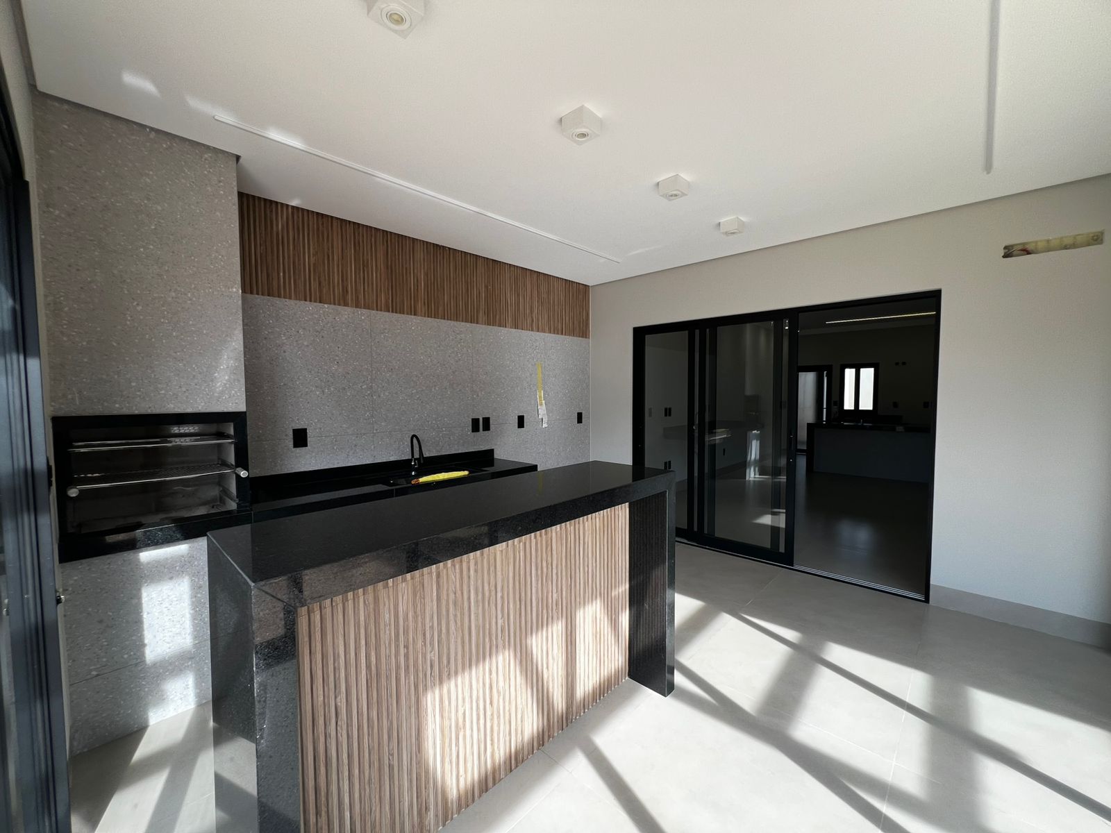 WhatsApp Image 2025-12-04 at 16.18.05 (1)