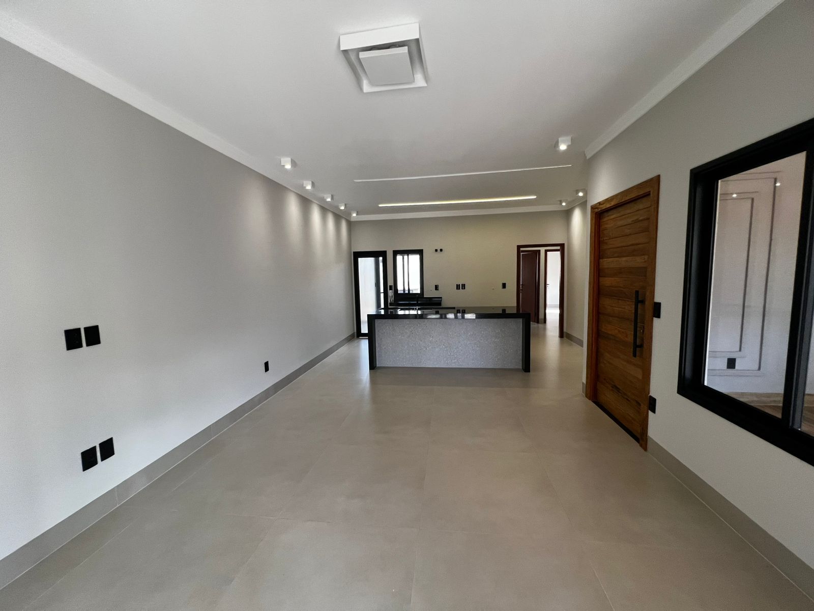 WhatsApp Image 2025-12-04 at 16.18.06 (2)