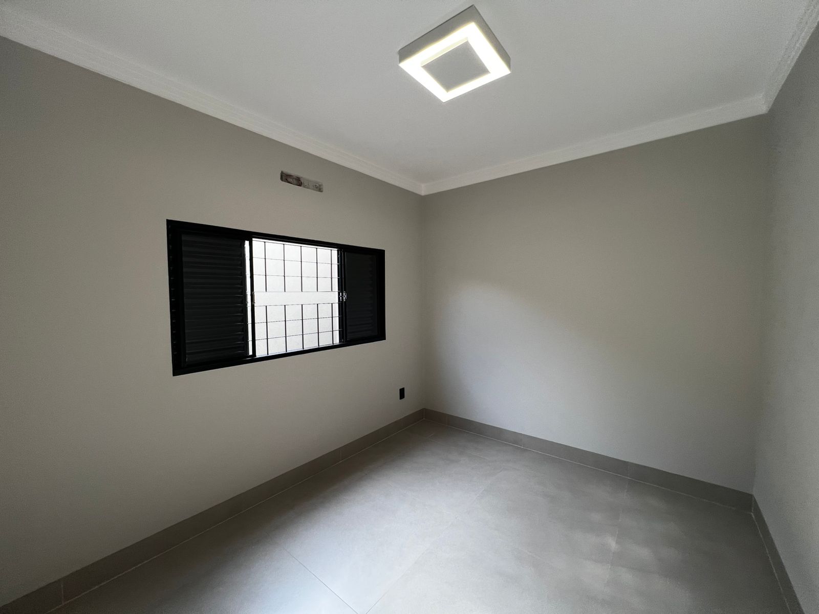 WhatsApp Image 2025-12-04 at 16.18.07